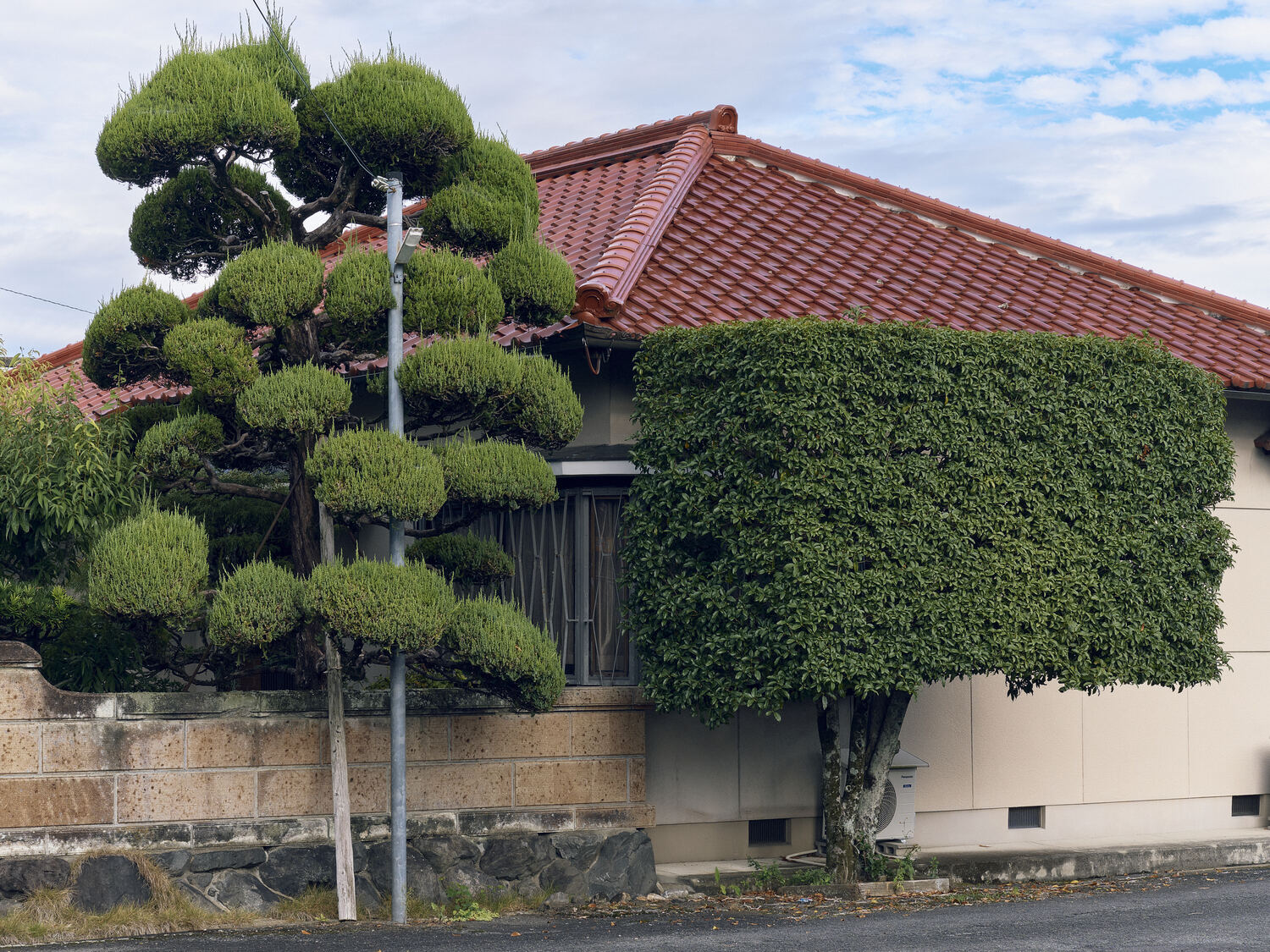 緑の丸と四角、赤の三角