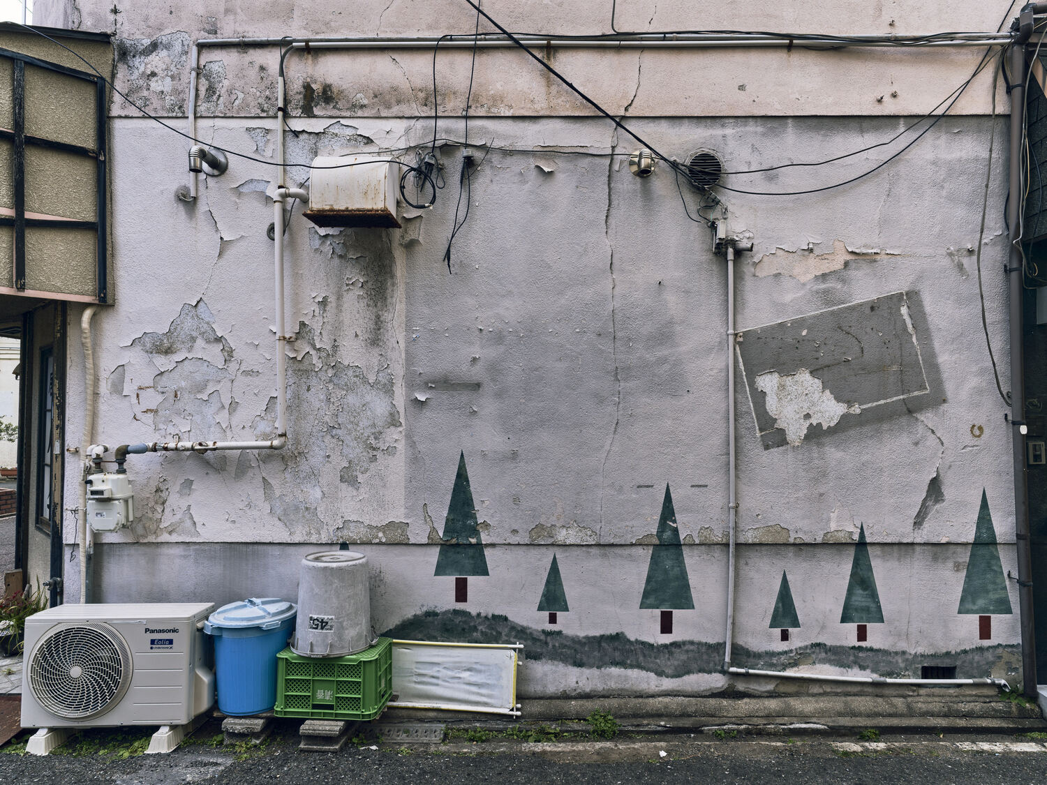 居酒屋に描かれた山の景色